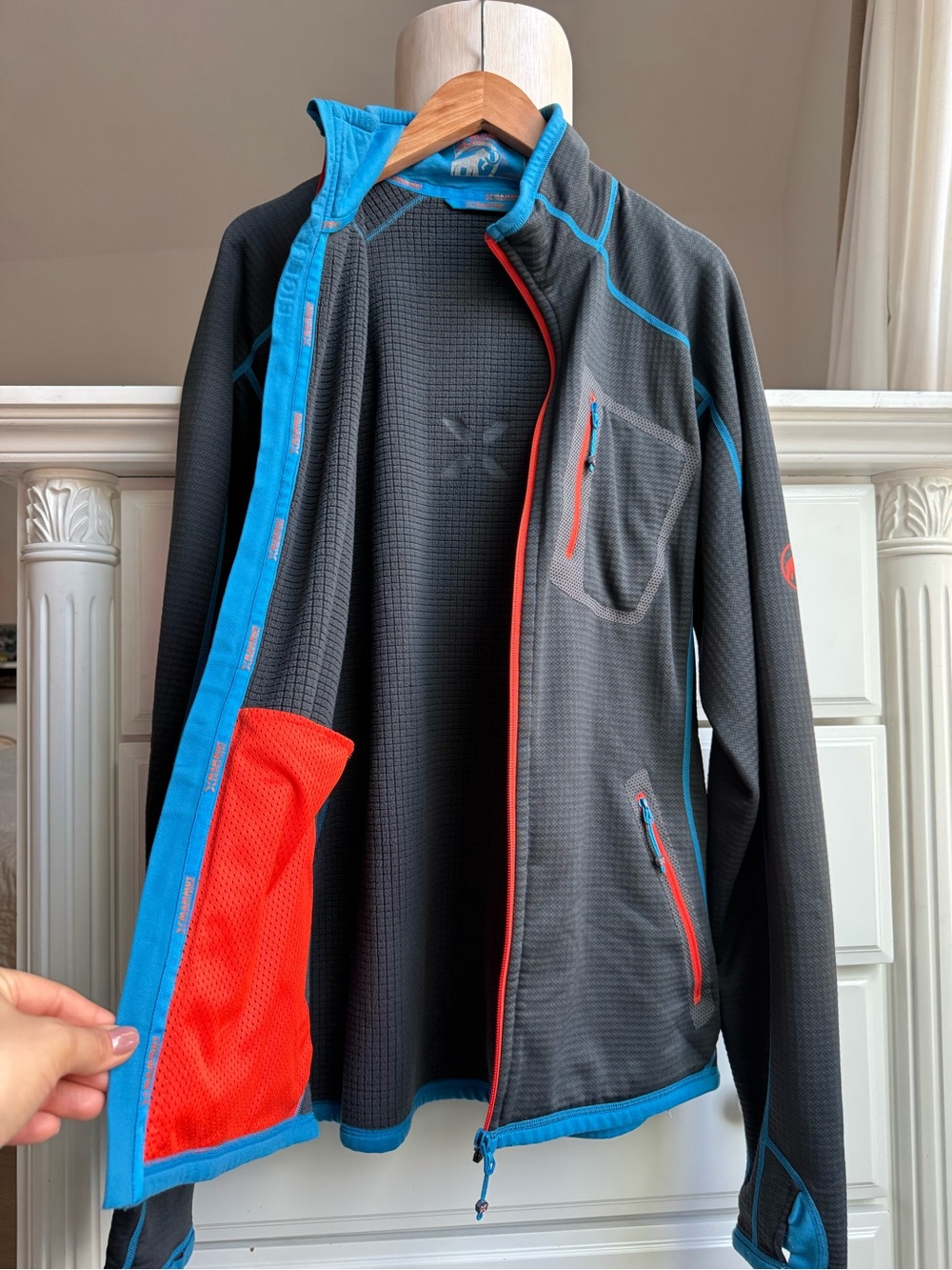 Mammut Eiswand Technical Performance Jacket Men Gray Blue Red 1010-10330